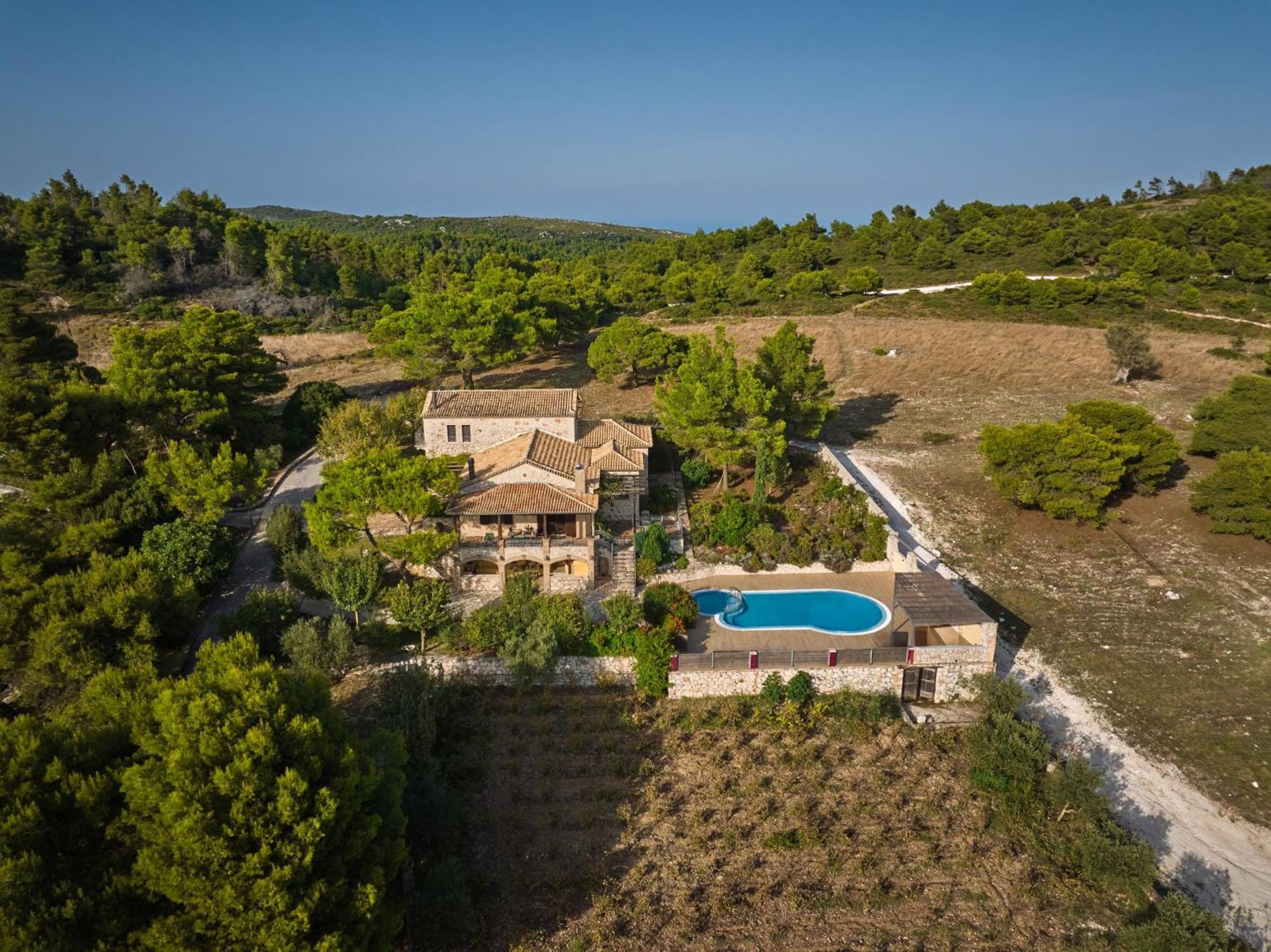 Villa Alexandros Agios Nikolaos  Exteriör bild