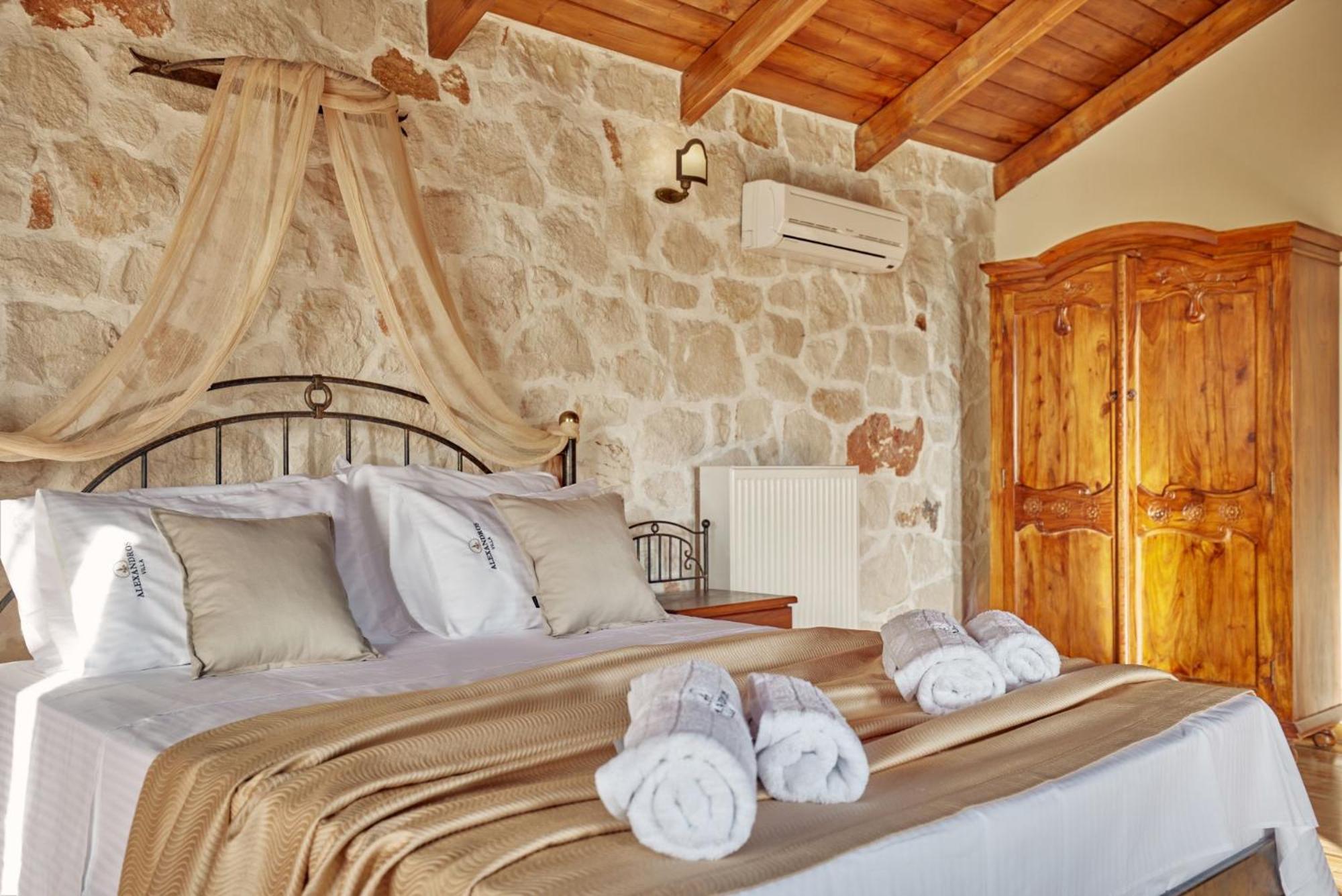 Villa Alexandros Agios Nikolaos  Exteriör bild